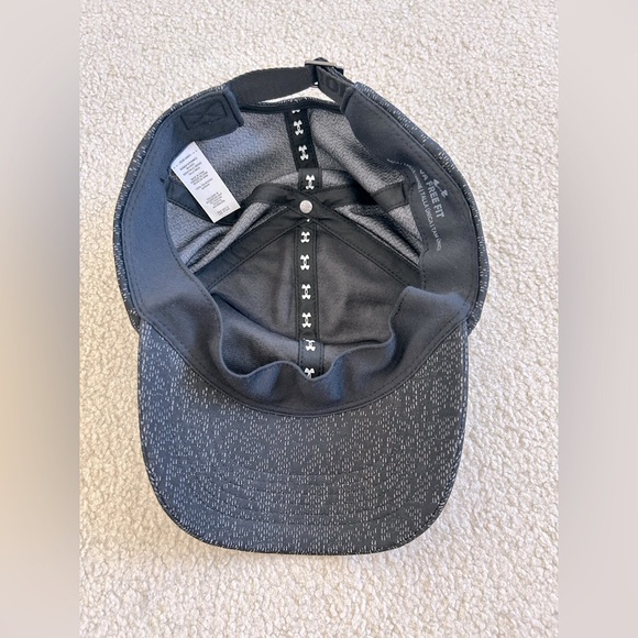 NWOT Under Armour Free Fit Hat - Picture 2 of 4